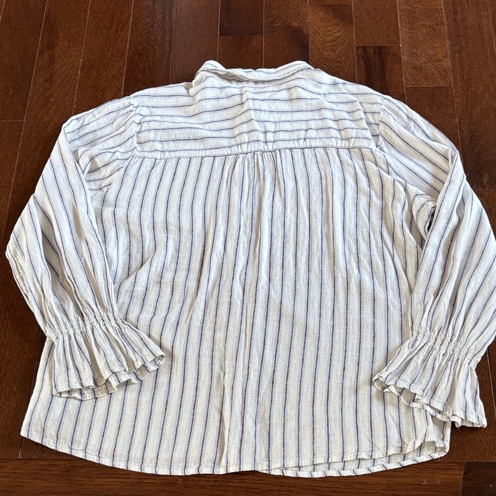 LC Lauren Conrad Button Down Shirt - Picture 9 of 11